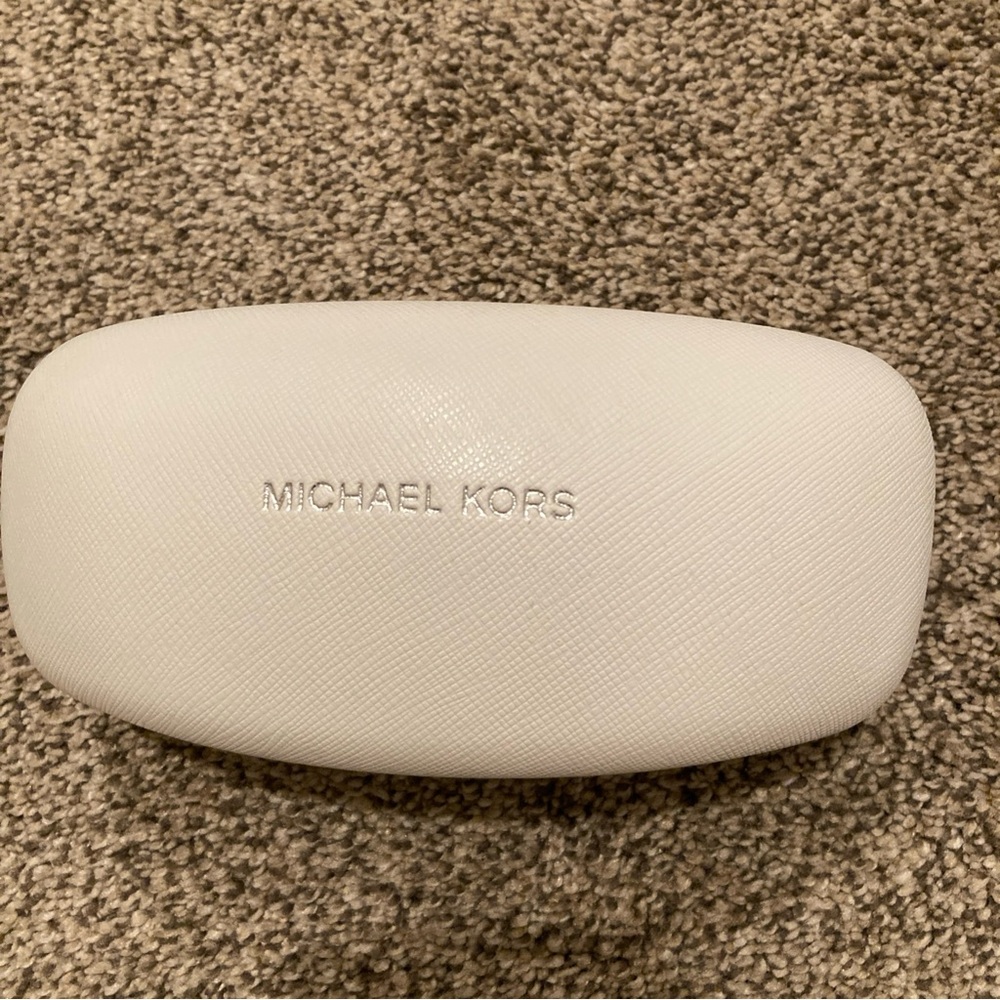 Michael Kors Hard Shell Sunglass / Eyeglass Case White Textured Gray Interior
